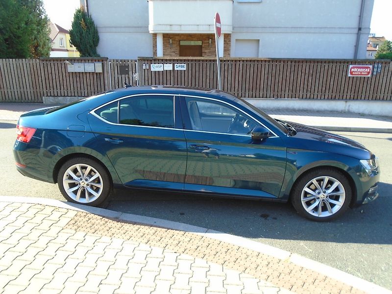Škoda Superb (2019) 2.0 TDi, ČR - fotka 4 z 26