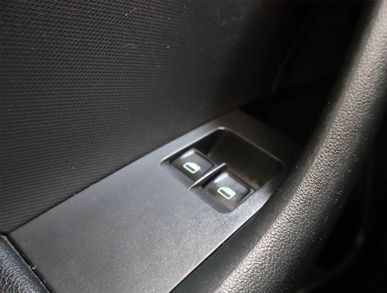 Škoda Rapid (2012) Ambition Plus 1.2 TSI - fotka 17 z 18