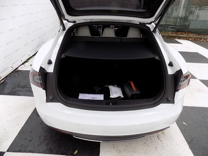 Tesla Model S (2015) 90D/1.Maj.ČR/Ludicrous/762PS/ - fotka 8 z 39