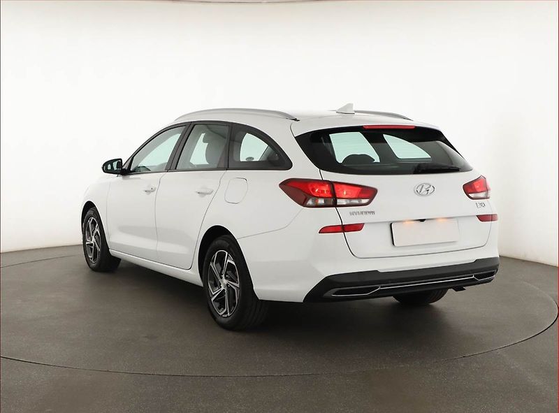 Hyundai i30 (2021) 1.5 DPI, Serv.kniha - fotka 4 z 18