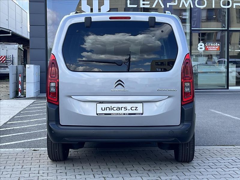 Citroën Berlingo 1,5 BlueHDi  EAT8 SHINE PROFI+ - fotka 6 z 22