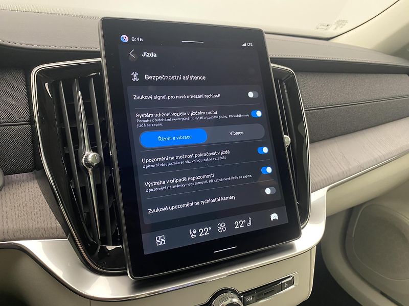 Volvo XC90 (2026) B5 AWD AUT BRIGHT PLUS 7míst - fotka 35 z 55