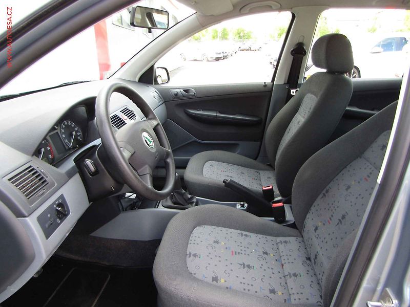 Škoda Fabia (2003) 1.2i, 2.maj,ČR, El.okna - fotka 9 z 16