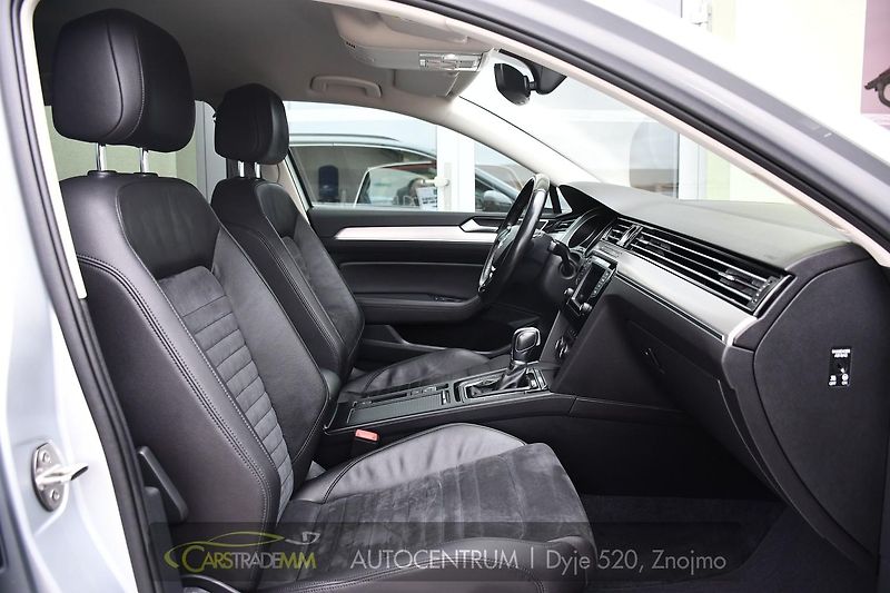 Volkswagen Passat 2,0TDi DSG NAVI 2xKOLA  - fotka 17 z 51