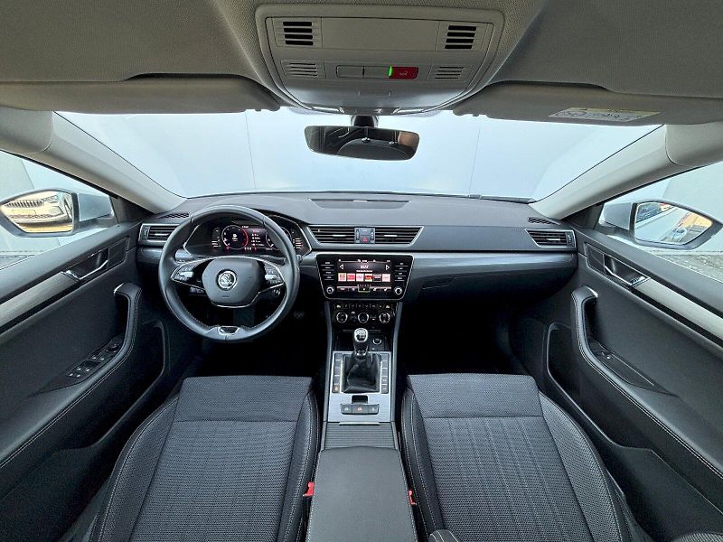 Škoda Superb (2022) 2.0 TDI 110kW Style - fotka 10 z 35