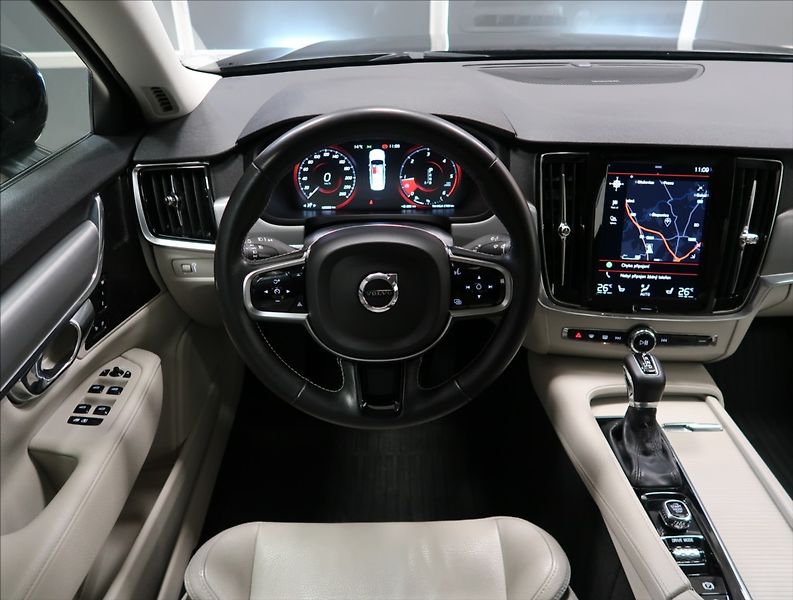Volvo S90 2,0 D5 AWD INSCRIPTION - fotka 12 z 54