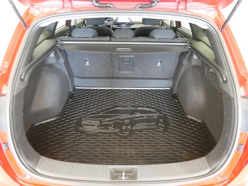 Hyundai i30 - fotka 28 z 28
