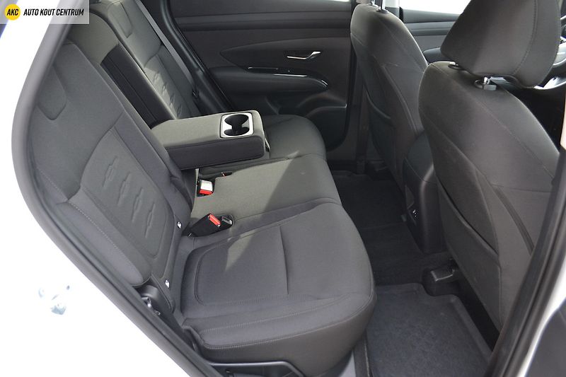 Hyundai Tucson 1.6T-GDI STYLE FL 118KW - fotka 15 z 54