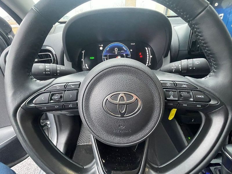 Toyota Yaris 1.5 Hybrid 116HP Style - fotka 20 z 28