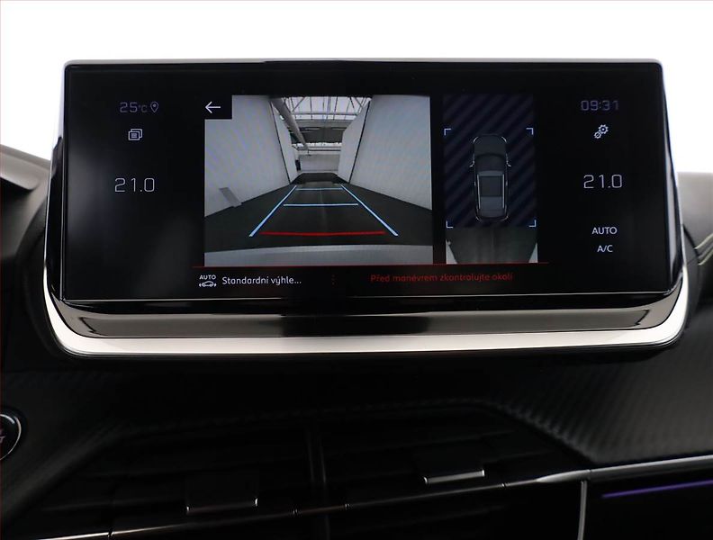 Peugeot 2008 (2022) GT Line 1.2 PureTech, Automat - fotka 15 z 19