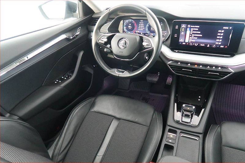 Škoda Octavia (2023) 2.0 TDI - fotka 7 z 19