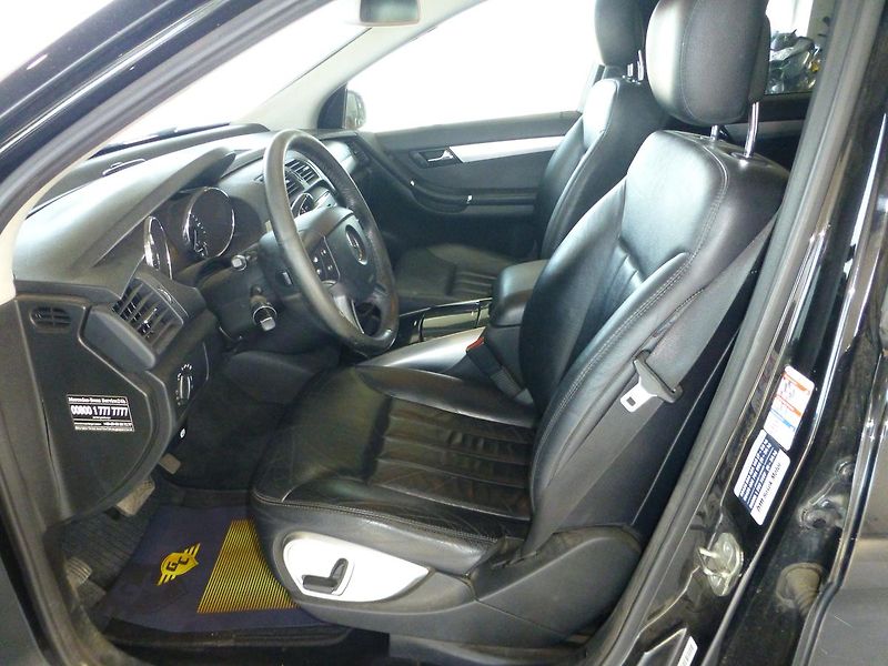 Mercedes-Benz Třídy R (2008) 320CDI*PANORAMA*VYHŘ.S**7 MÍST - fotka 10 z 22