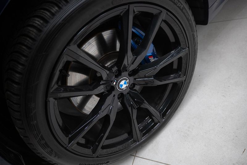 BMW X7 (2024) 40d M-SPORT MASÁŽ NEZÁVISLÉ TZ - fotka 8 z 67