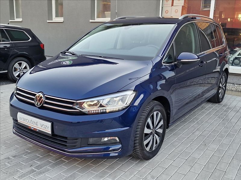 Volkswagen Touran 1.5 TSI DSG Evo Highline,ČR - fotka 5 z 50