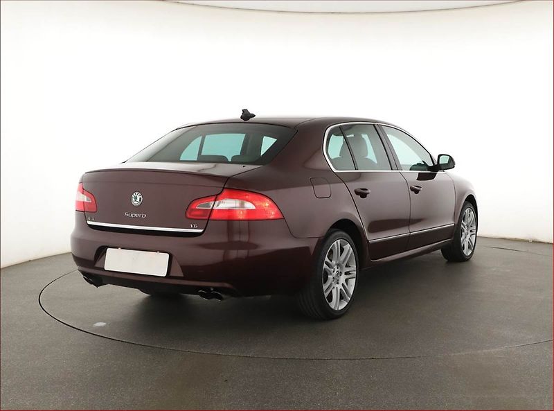Škoda Superb (2009) 3.6 FSI V6, 4X4, Automat - fotka 5 z 19