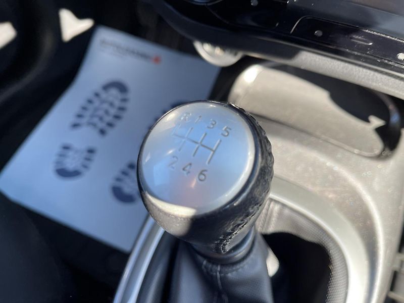 Nissan Juke 1.2 DIG 85kW NEHAVAR-1.maj.ČR! - fotka 21 z 22