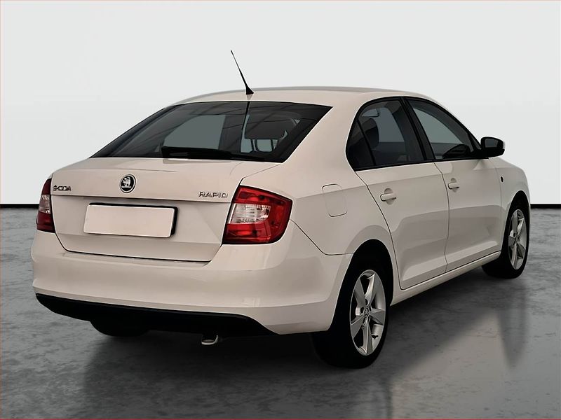Škoda Rapid (2015) Ambition 1.2 TSI, Serv.kniha - fotka 5 z 16