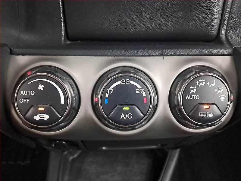 Honda CR-V (2005) 2.0 i, LPG, 4X4, nová STK - fotka 13 z 18