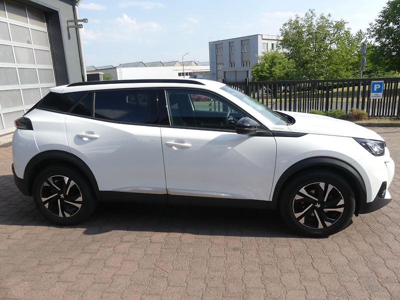 Peugeot 2008 (2022) 1,5 BlueHDi MAN6 - fotka 4 z 22