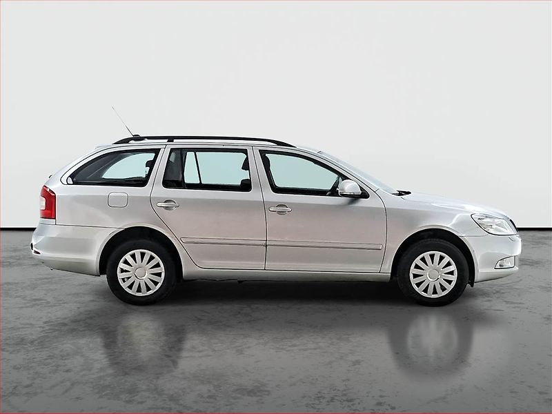 Škoda Octavia (2011) 1.6 TDI 4x4, 4X4, Tempomat - fotka 6 z 17