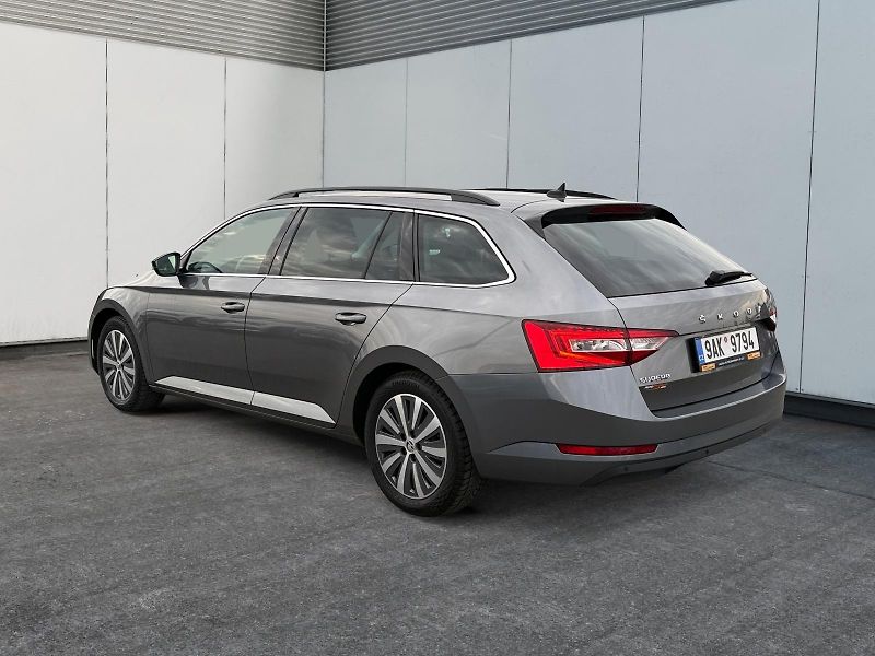 Škoda Superb (2022) AMBITION 2.0TDI 110kW CZ DPH - fotka 4 z 11