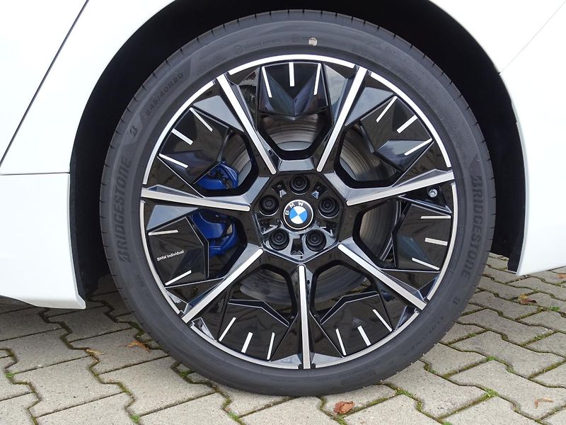 BMW Řada 3 i3 50 xDrive - fotka 7 z 7