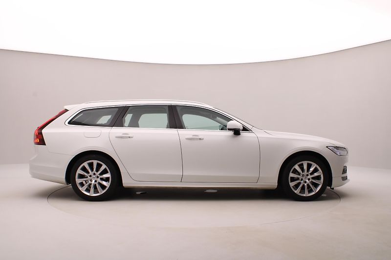 Volvo V90 B4 MOMENTUM AUT CZ - fotka 14 z 47