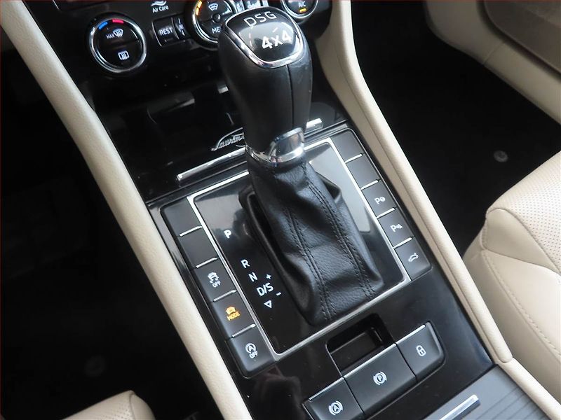 Škoda Superb (2018) Laurin&Klement 2.0 TDI, 4X4 - fotka 13 z 15