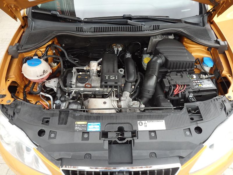 Seat Ibiza 1.2 TSI 77 kW ZÁLOHOVÁNO - fotka 15 z 16