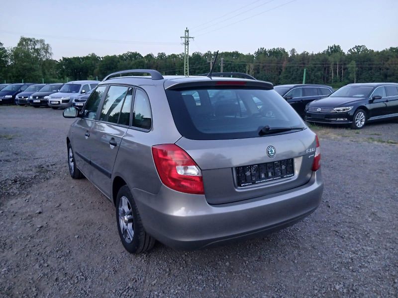 Škoda Fabia 1.2 TSI, facelift - fotka 12 z 33