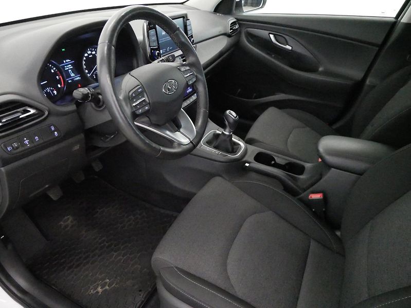 Hyundai i30 - fotka 14 z 31