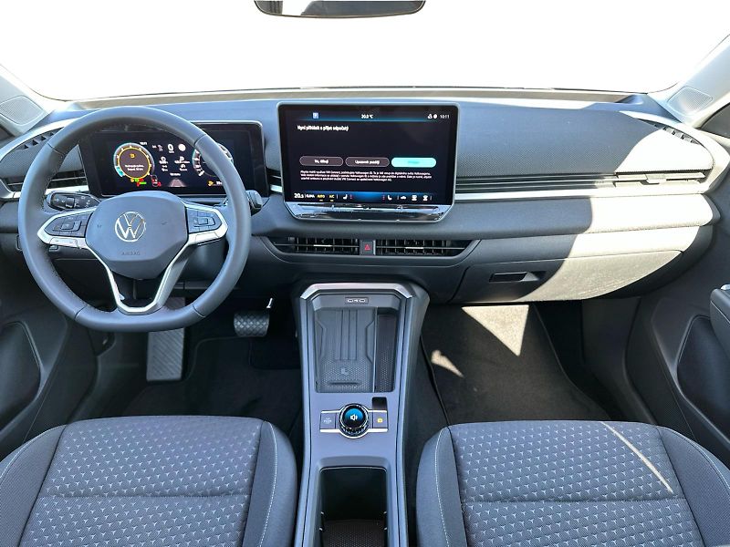 Volkswagen T-Roc (2026) Life 1,5 eTSI 85 kW 7DSG - fotka 10 z 24