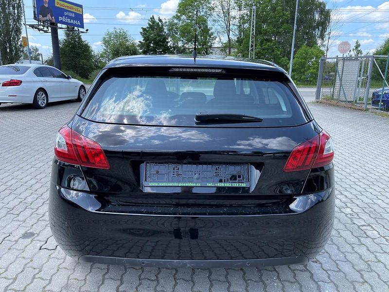 Peugeot 308 1.5 HDI 75 kW navigace - fotka 4 z 14