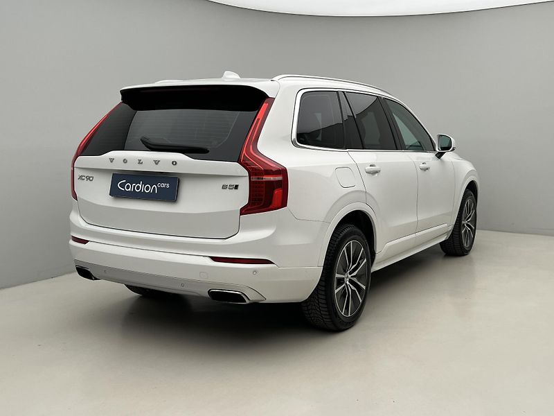 Volvo XC90 B5 AWD MOMENTUM AUT CZ - fotka 12 z 37