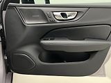 Volvo V60 B4 DARK PLUS 1. maj. - náhled 41