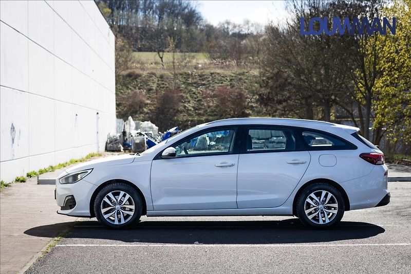 Hyundai i30 1,4 T-GDI Trikolor - fotka 3 z 21