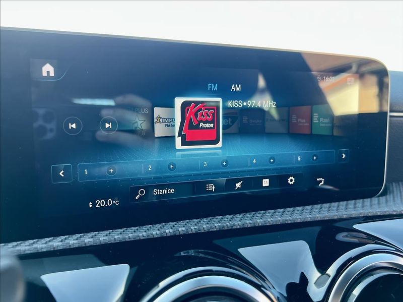 Mercedes-Benz CLA 180d SB LED NAVI  záruka - fotka 33 z 53