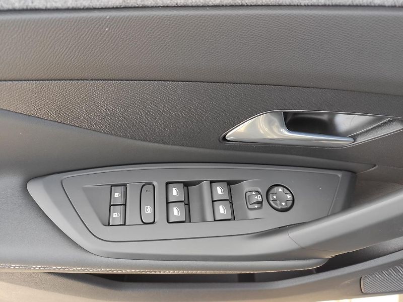 Peugeot 308 (2026) SW ALLURE  1.5 HDI rezervace - fotka 30 z 31