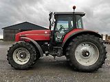 Traktor Massey Ferguson 4x4.