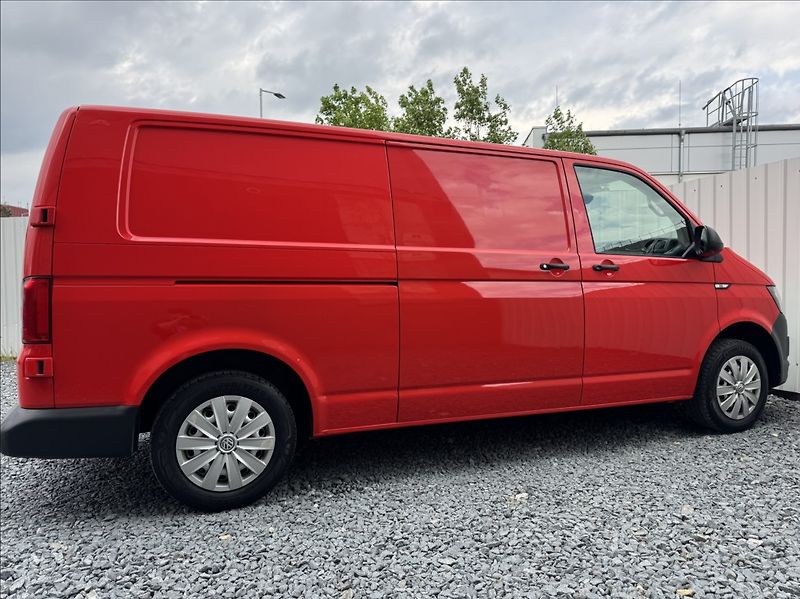 Volkswagen Transporter 2,0 TDI DSG LONG DPH 1.maj. ČR - fotka 20 z 50