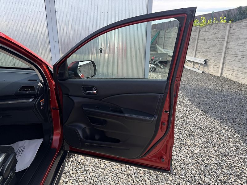 Honda CR-V 1.6CT-Di 4x4 160PS ČR 145TKM!! - fotka 126 z 159