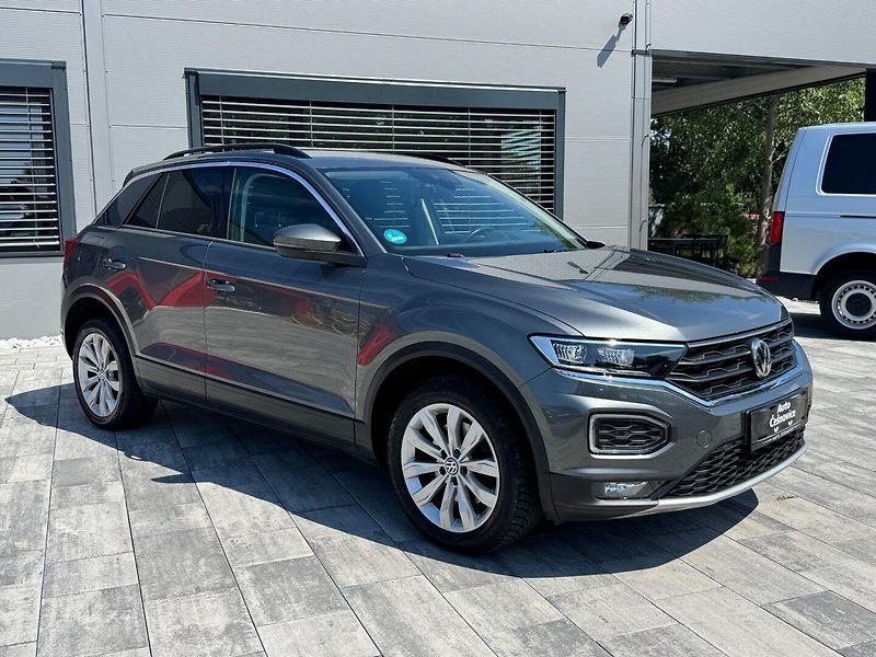 Volkswagen T-Roc (2018) Design 1.0 TSI 85kW - fotka 3 z 35