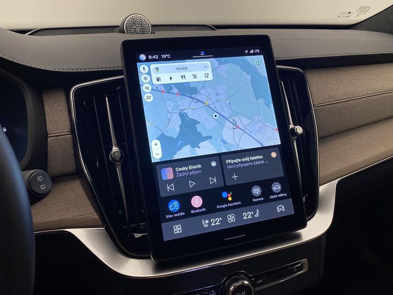 Volvo XC90 T8 AWD RECHARGE BRIGHT ULTRA 7 - fotka 42 z 73