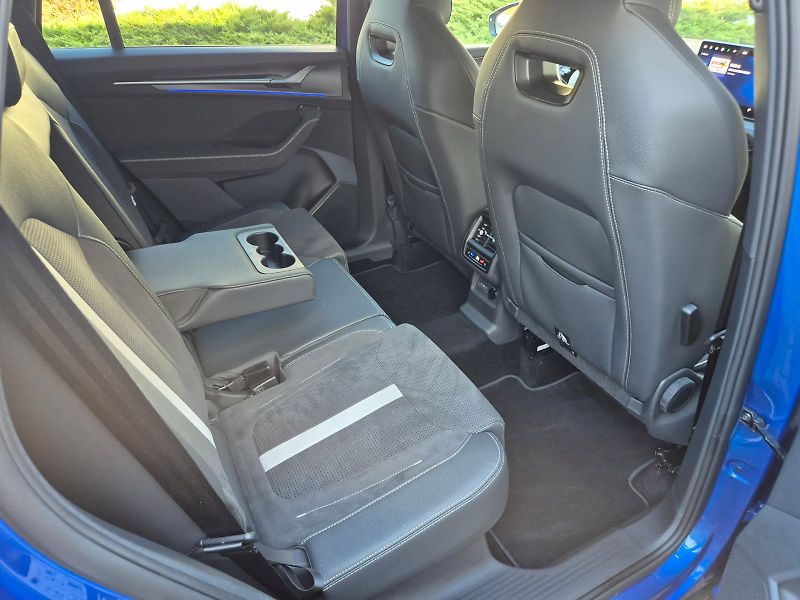 Škoda Kodiaq (2025) Sportline 4x4 2.0 TDI 142 kW 7 - fotka 19 z 33