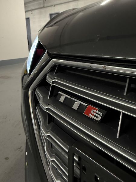 Audi TTS (2016) - fotka 8 z 31