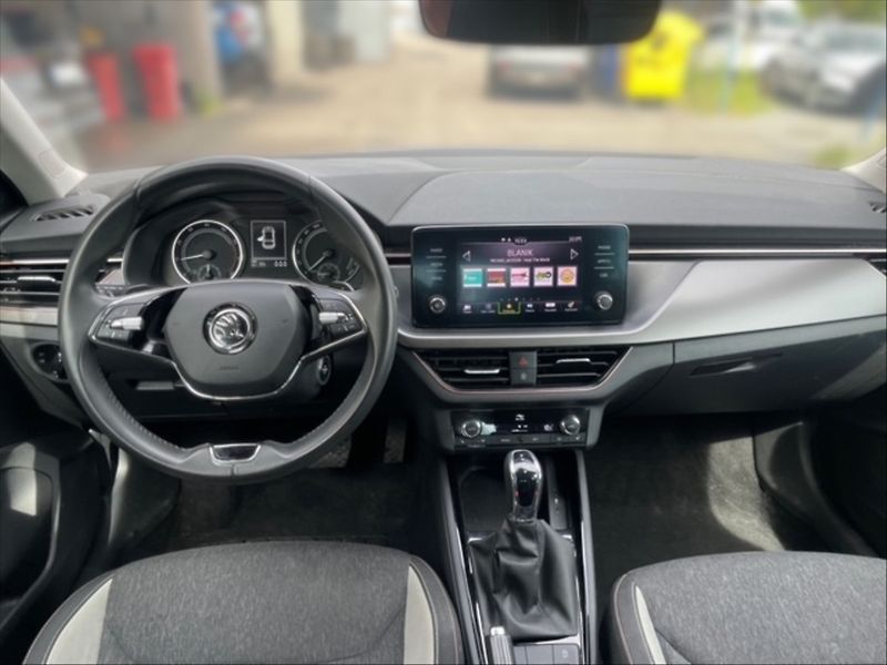 Škoda Scala 1,0 TSI 81 Style - fotka 9 z 11