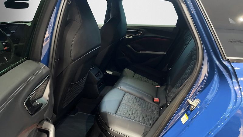 Audi RS 5 B&O HuD 360 Matrix Taž Venti - fotka 12 z 19
