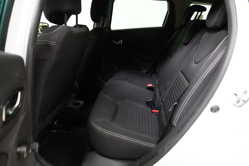 Renault Clio - fotka 21 z 22