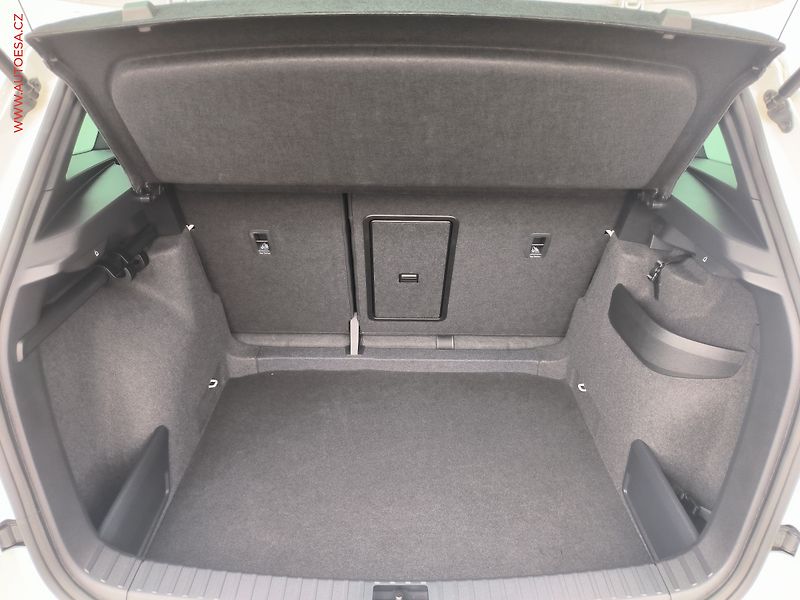 Škoda Karoq (2022) 1.5TSi, 2.maj,ČR, LED, TZ - fotka 7 z 26