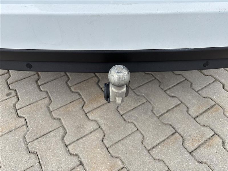 Ford Galaxy 2,0 EcoBlue 110 kW Titanium 7M - fotka 11 z 42